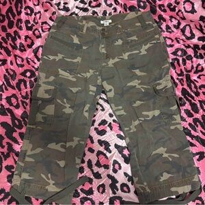 Cato Camo Capri